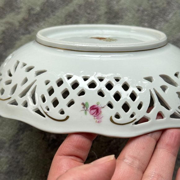 Schumann Bavaria Porcelain Pierced Decorative Plate - Picture 5 of 9